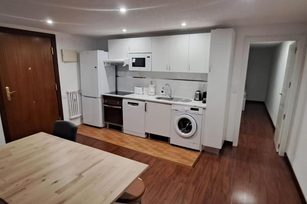 Апартаменты Piso Nuevo Centro Doctor Casal Овьедо Экстерьер фото