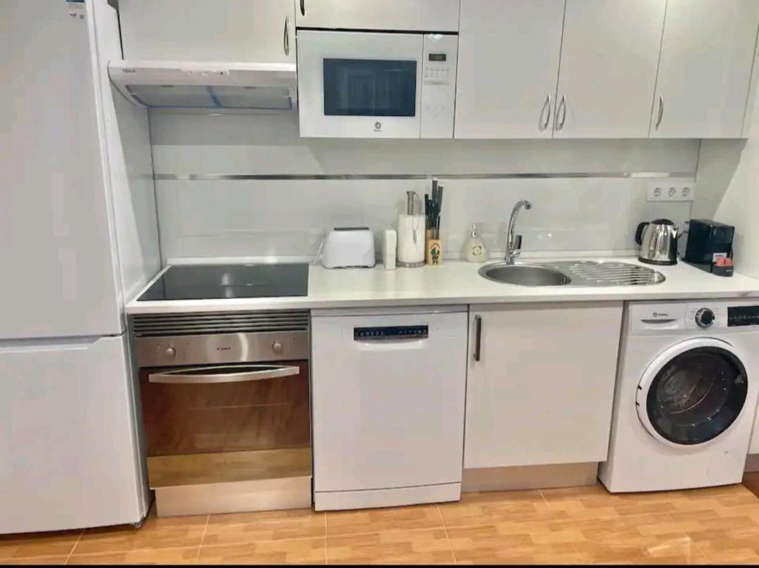 Апартаменты Piso Nuevo Centro Doctor Casal Овьедо Экстерьер фото